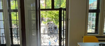 Bright loft in the heart of Paris
