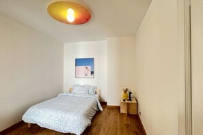 2 Schlafzimmer, Reisekinderbett, WLAN, Bettwäsche