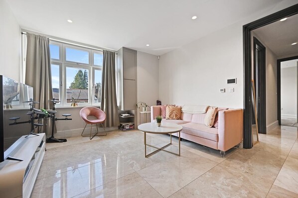 Living area - Brampton Grove Cozy Apartment - London (London)