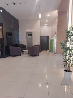 Apartment, 1 Schlafzimmer, eigener Pool | Lobby