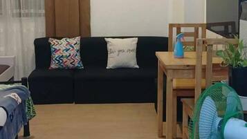 Condo, 1 Bedroom, Private Pool, Pool View | Living room