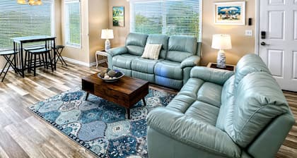 2/2 Beach View Cottage for 6-Community Heated Pool