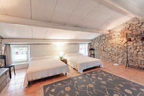 1 sovrum, strykjärn/strykbräda, wi-fi och sängkläder