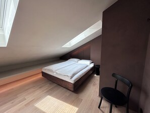 Apartment Top Floor | Décoration personnalisée, ameublement personnalisé, Wi-Fi gratuit