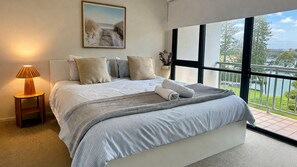 2 habitaciones, tabla de planchar con plancha y acceso a internet 