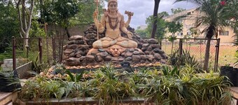 Hotel Partha International