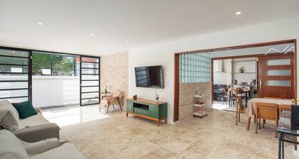 Spacious home with views of Christ the Redeemer