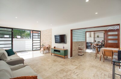 Spacious home with views of Christ the Redeemer