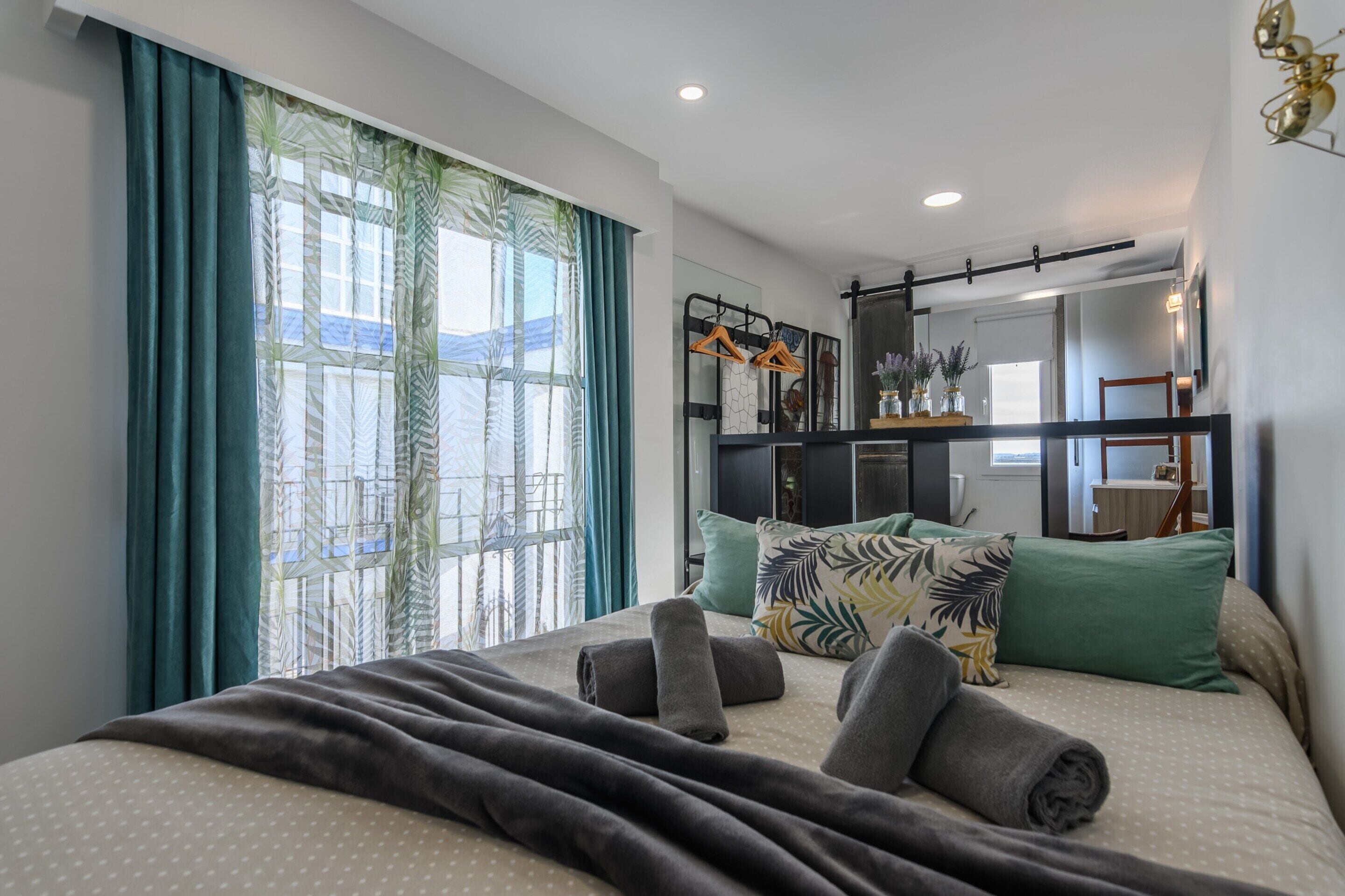 Apartment | 1 bedroom, iron/ironing board