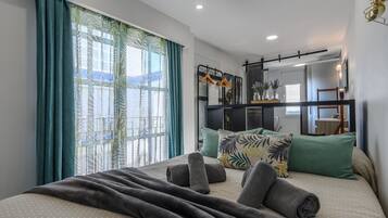 Apartment | 1 bedroom, iron/ironing board