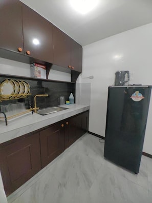 House, 1 Bedroom, Balcony, City View | Interior - Luna Modern Guesthouse (Lipa)