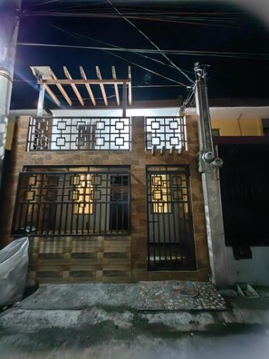 Maison, 1 chambre, balcon, vue ville | Extérieur
