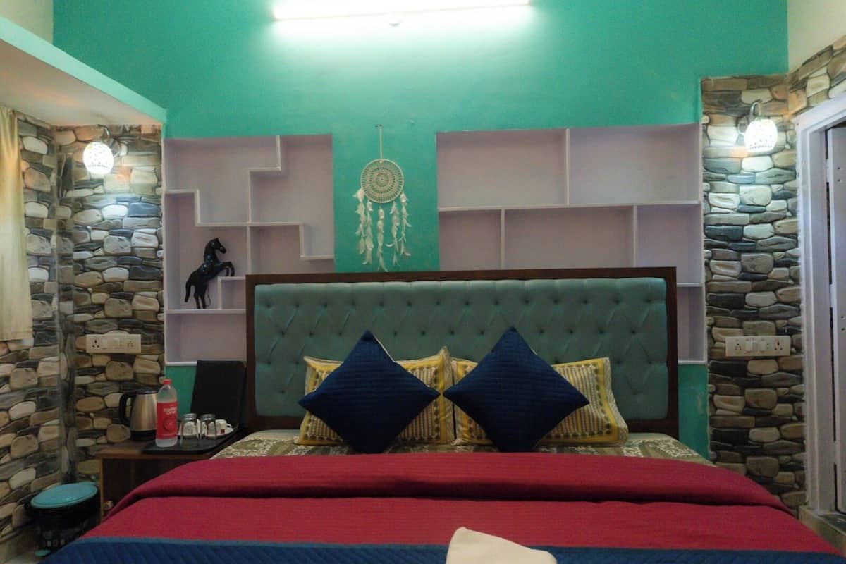 Premier Room | Individually decorated, individually furnished, free WiFi, bed sheets