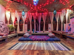 Executive lounge - The Pink Chapter Hostel, Jaipur (Jaipur)