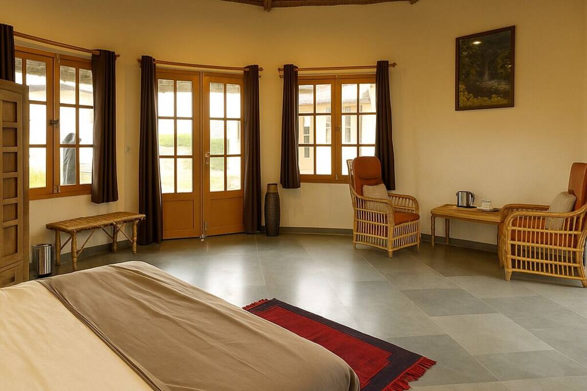 Maharaja Cottage With Open Air Bathtub | Interior