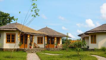 Maharaja Cottage With Open Air Bathtub | Exterior