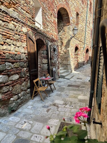 Casa Betta: Step Back in Time – A 700-Year-Old Tuscan Gem