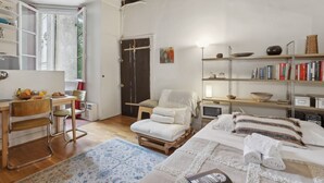 Bügeleisen/Bügelbrett, Babybetten, kostenloses WLAN, Bettwäsche