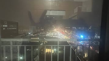 Huoneisto, 1 makuuhuone, kaupunkinäköala | Parveke