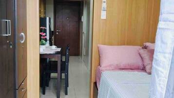 Apartamento, 1 quarto, para fumantes, vista para a cidade | 1 quarto