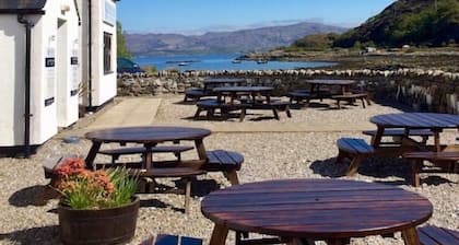 Glenuig Inn
