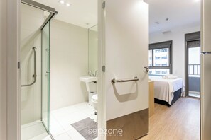 베이직 아파트 | 욕실 | 샤워 시설