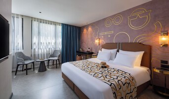 Deluxe Double Room | In-room safe, WiFi (free)