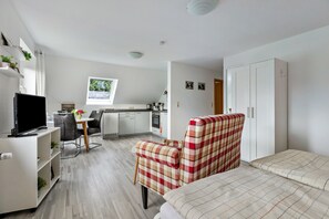 1 bedroom, WiFi, bed sheets