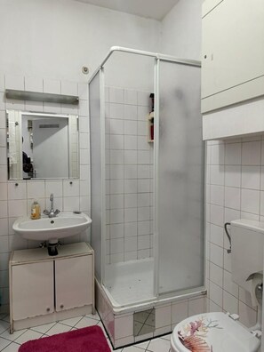Bathroom - A Peaceful Place to Relax (Vienna)