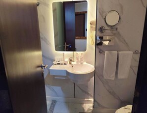 Kamar Double Basic | Kamar mandi