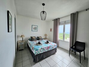 2 bedrooms, iron/ironing board, bed sheets