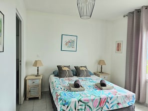 2 Schlafzimmer, Bügeleisen/Bügelbrett, Bettwäsche