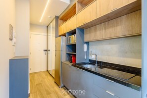 Basic Apartment | Private kitchen