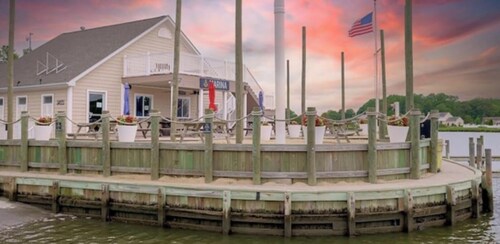 2-bedroom park model trailer in charming Millsboro with AC, fitness room