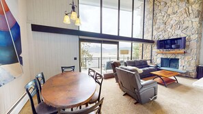 TV connectée, cheminée