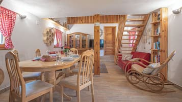 Familjehus - flera sovrum (Wellness House Deer's Hill) | Restauranger