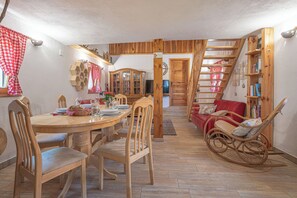Family House, Multiple Bedrooms (Wellness House Deer's Hill) | Dining - Wellness House Deer's Hill (Ljutomer)