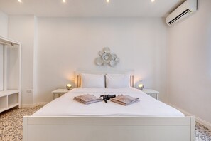 2 chambres, fer et planche à repasser, Wi-Fi gratuit, draps fournis