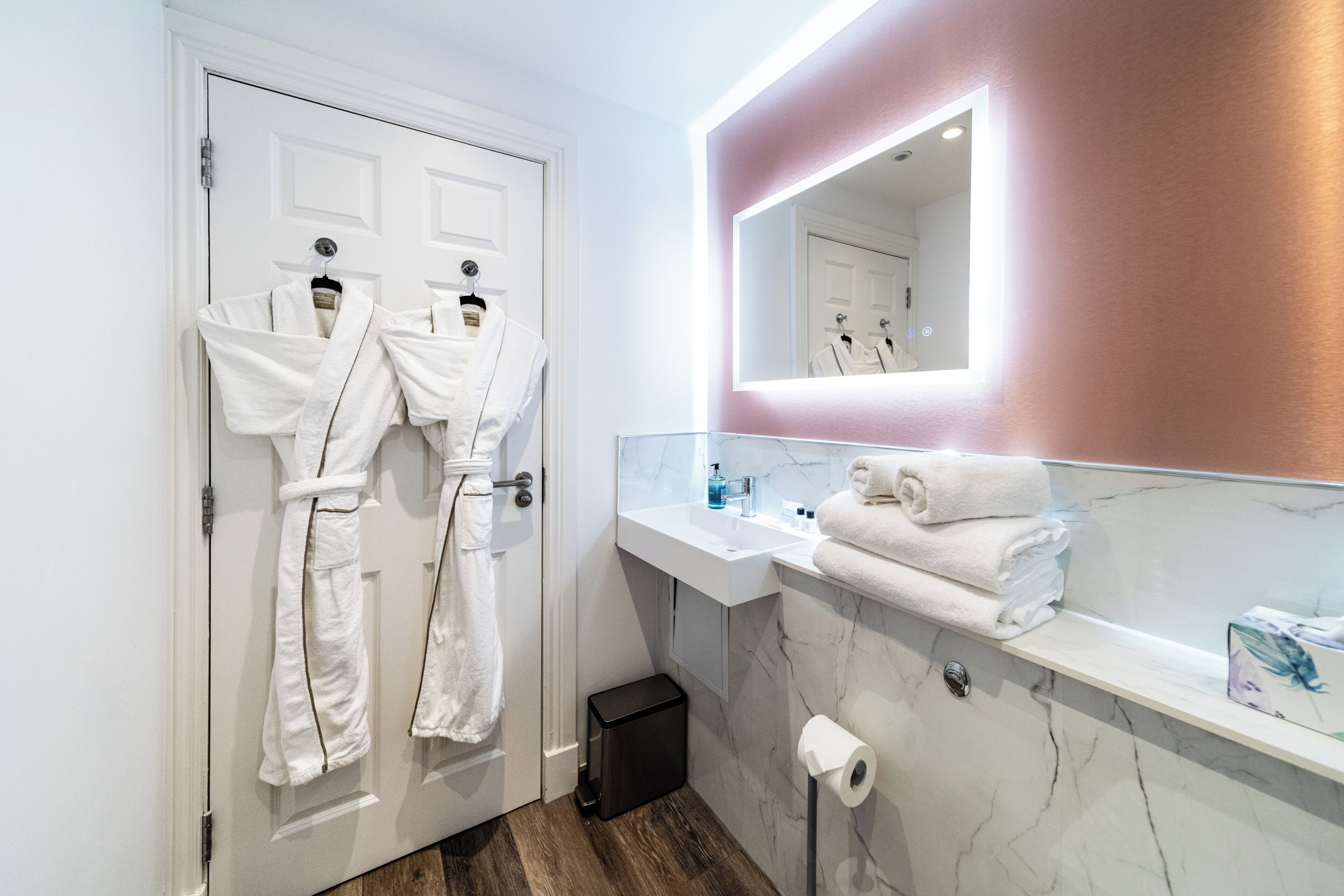 Studio, 1 Bedroom (Master Studio Room) | Bathroom | Shower, rainfall showerhead, free toiletries, hair dryer