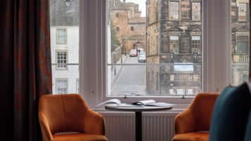 Studio, 1 Bedroom (Master Studio Room) | Hypo-allergenic bedding, iron/ironing board, bed sheets