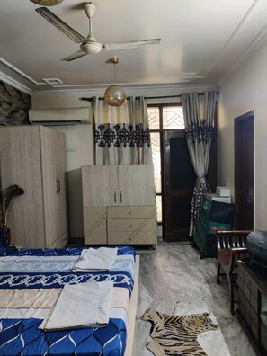 3 chambres, accès Internet, draps fournis