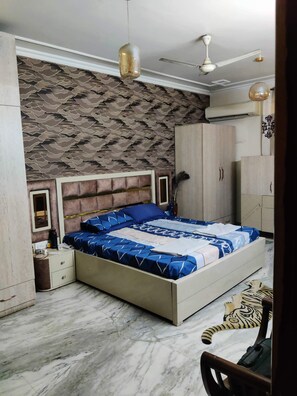 3 bedrooms, Internet, bed sheets