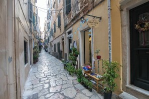 Appartement, uitzicht op de stad | Uitzicht op straat