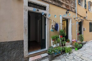 Appartement, uitzicht op de stad | Uitzicht op straat