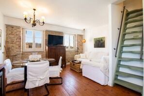 Apartment, City View | Living area