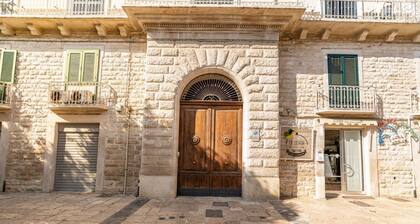 GuestHost - Bright Apartment Trani