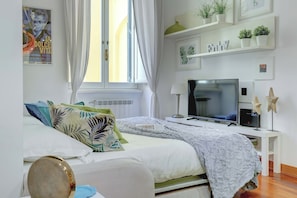 Apartment | Iron/ironing board, free WiFi - Colosseo MecenStudio - Home and More (Rome)