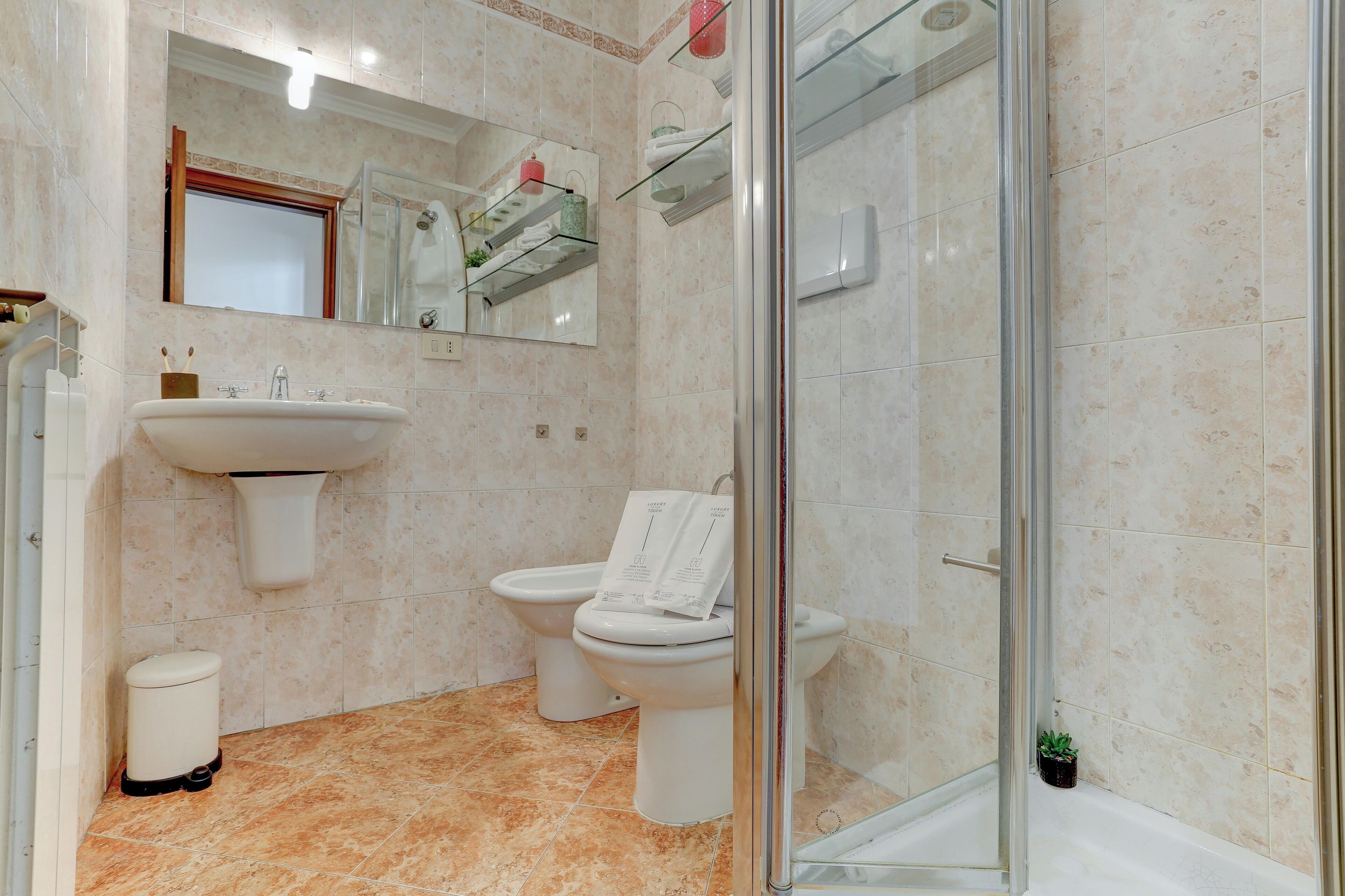 Apartment | Bathroom