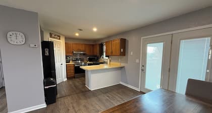 Spacious 4-bedroom house in beautiful Box Elder with AC