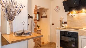 Refrigerador, horno, parrilla de estufa y lavavajillas